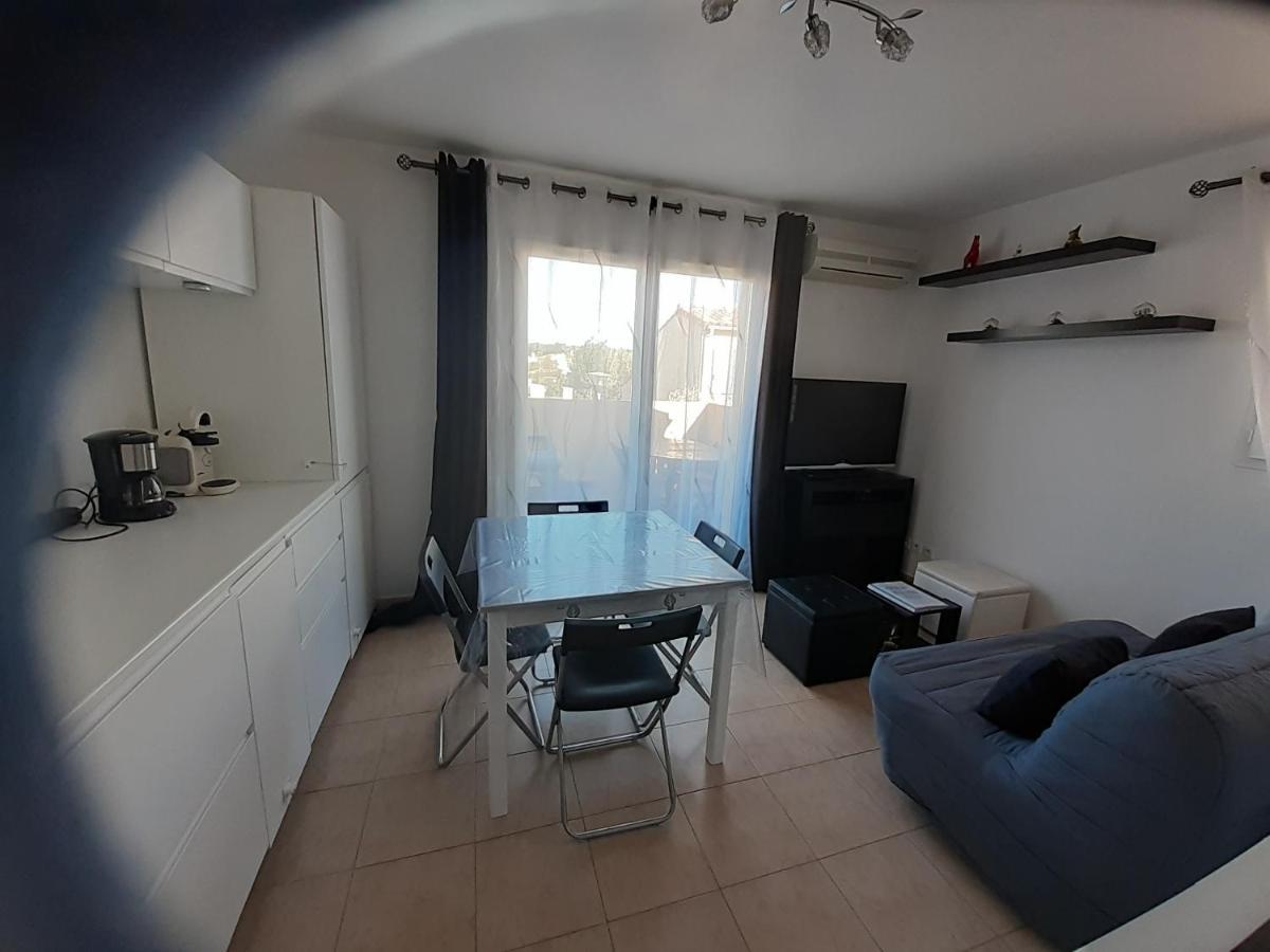 Sous Le Soleil Des Alpilles Apartment