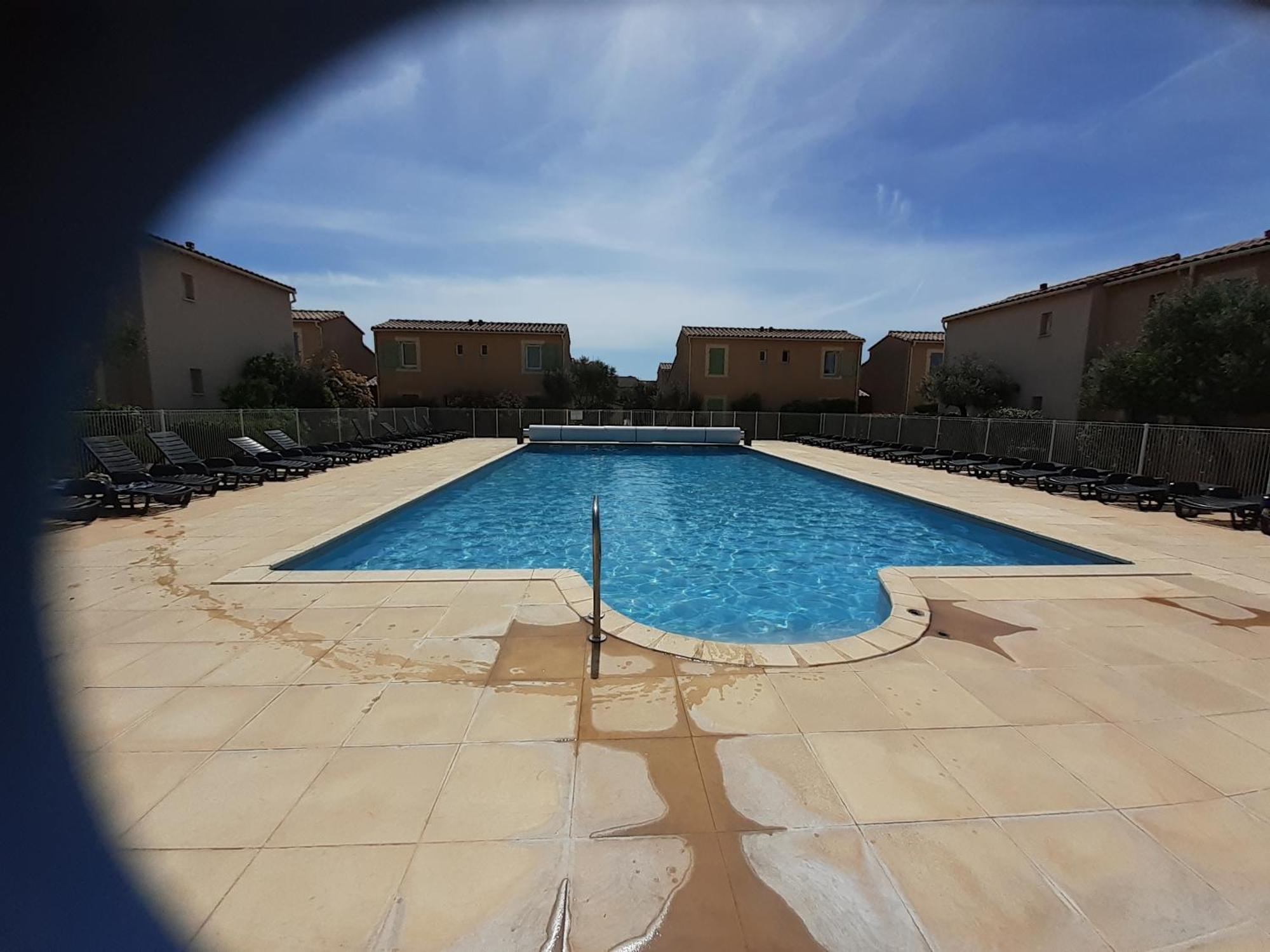 Sous Le Soleil Des Alpilles Apartment *